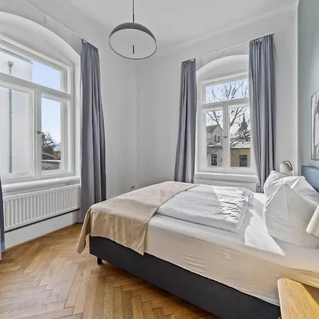Hotel apartamentowy Limehome Antonstrasse 3*