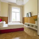 アパートホテル Limehome Antonstrasse 3*