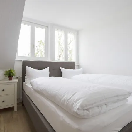 Limehome Antonstrasse 3*
